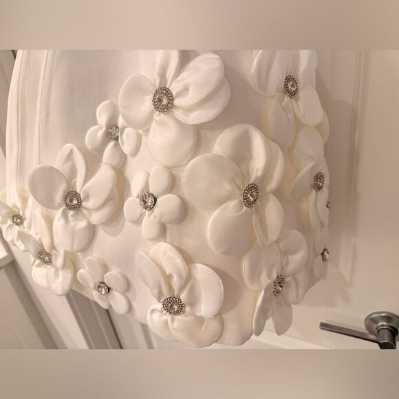 NWOT BRONX AND BANCO Estelle White Mini Dress , Elegant Floral Dress - Picture 7 of 16